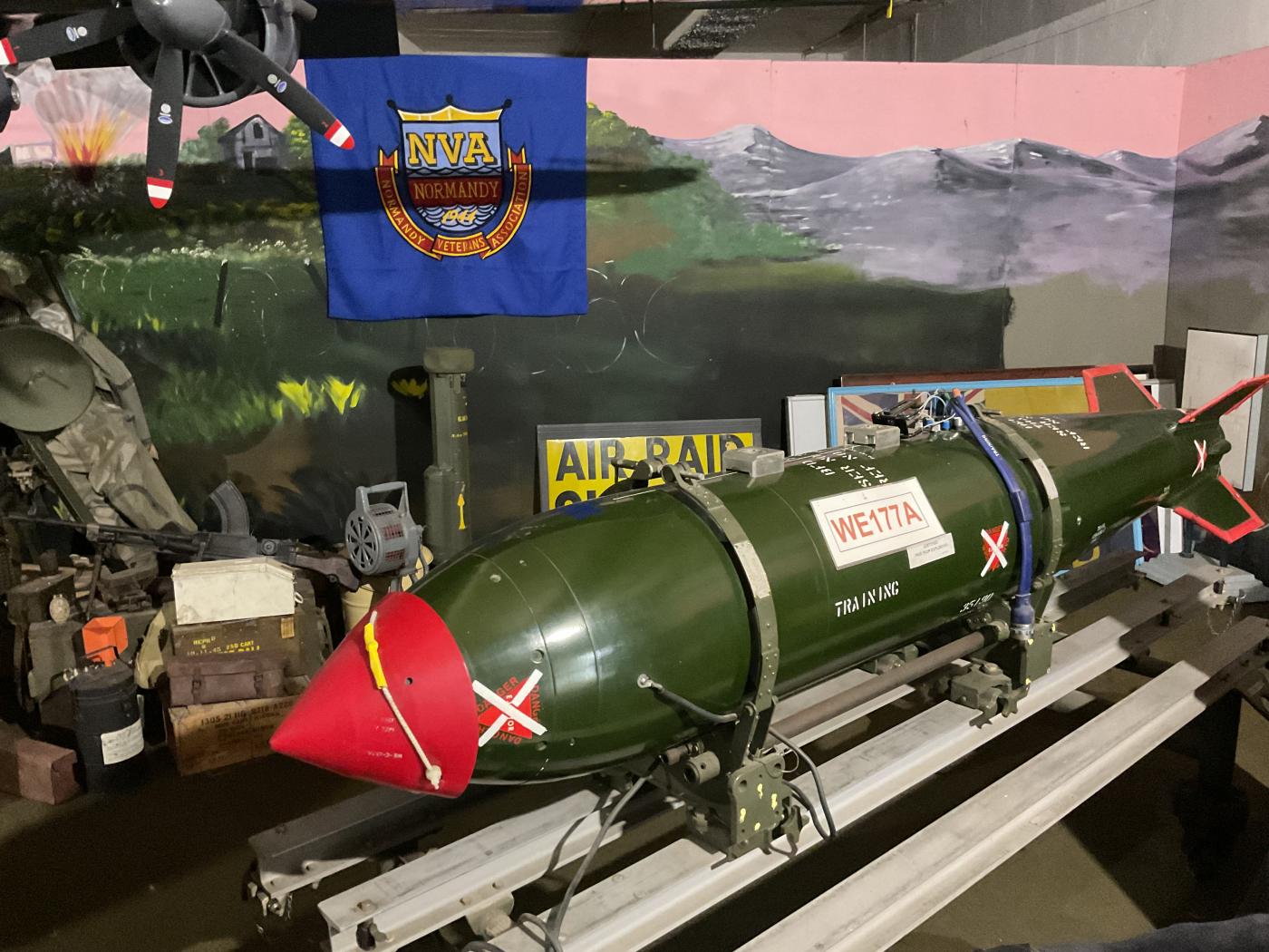 Nuclear bomb 