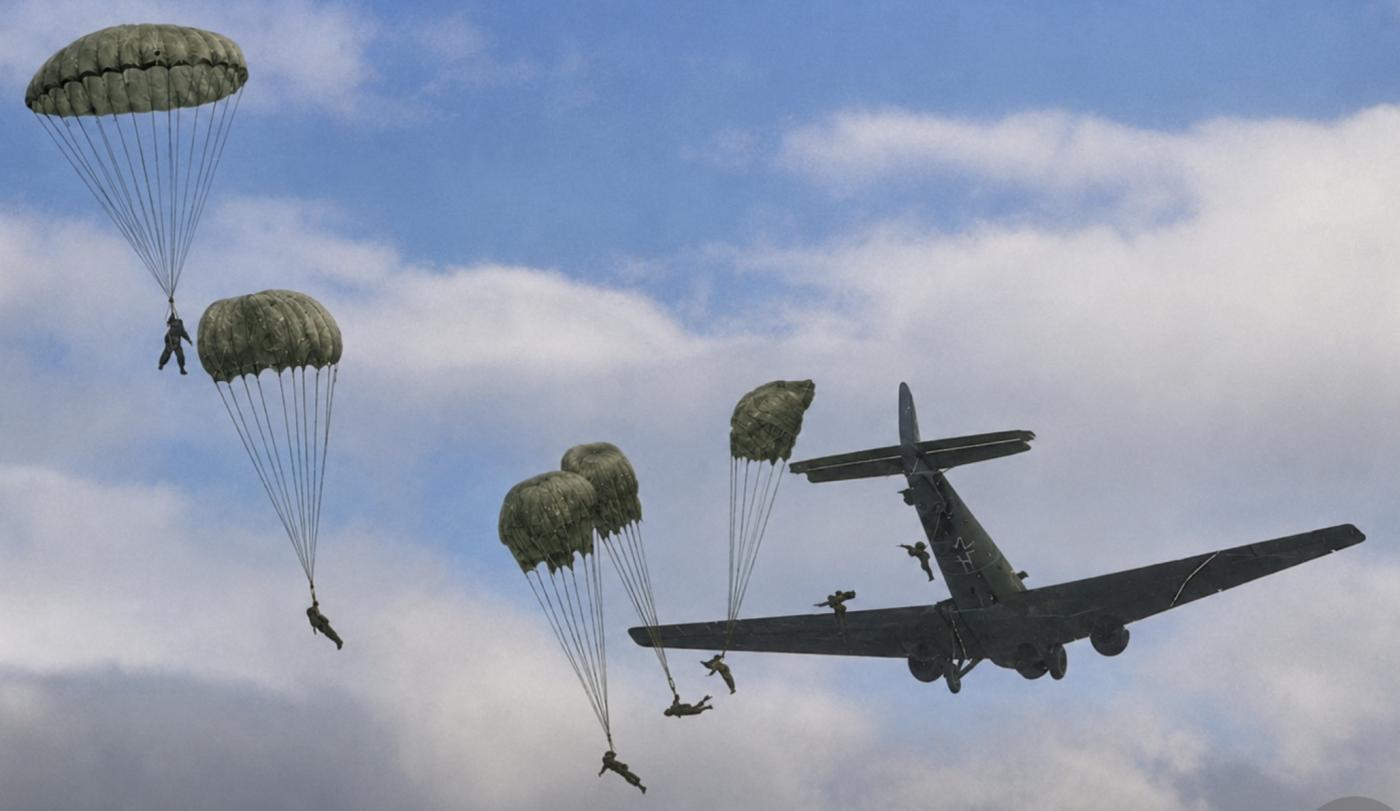 Paras 