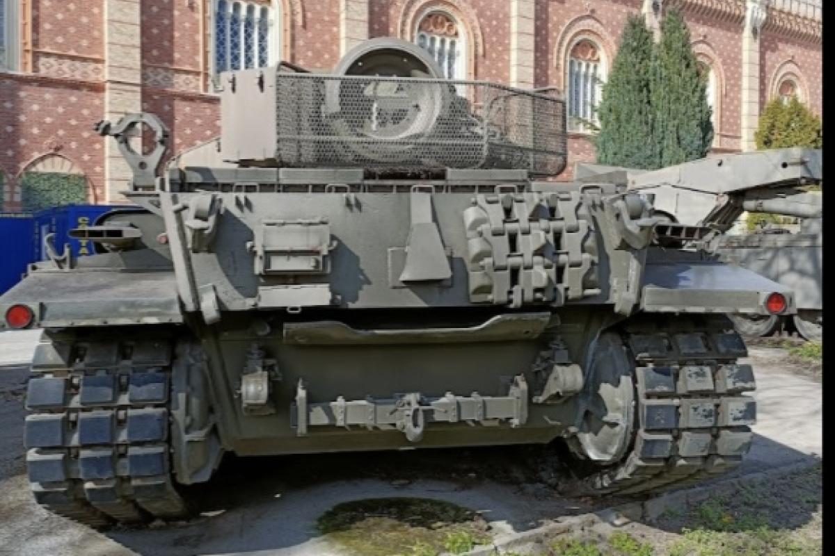 Tank 