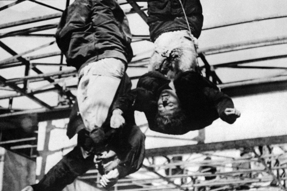 Mussolini captured 