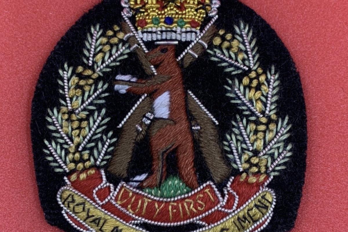 Bullion badge of royal Australian regiment 